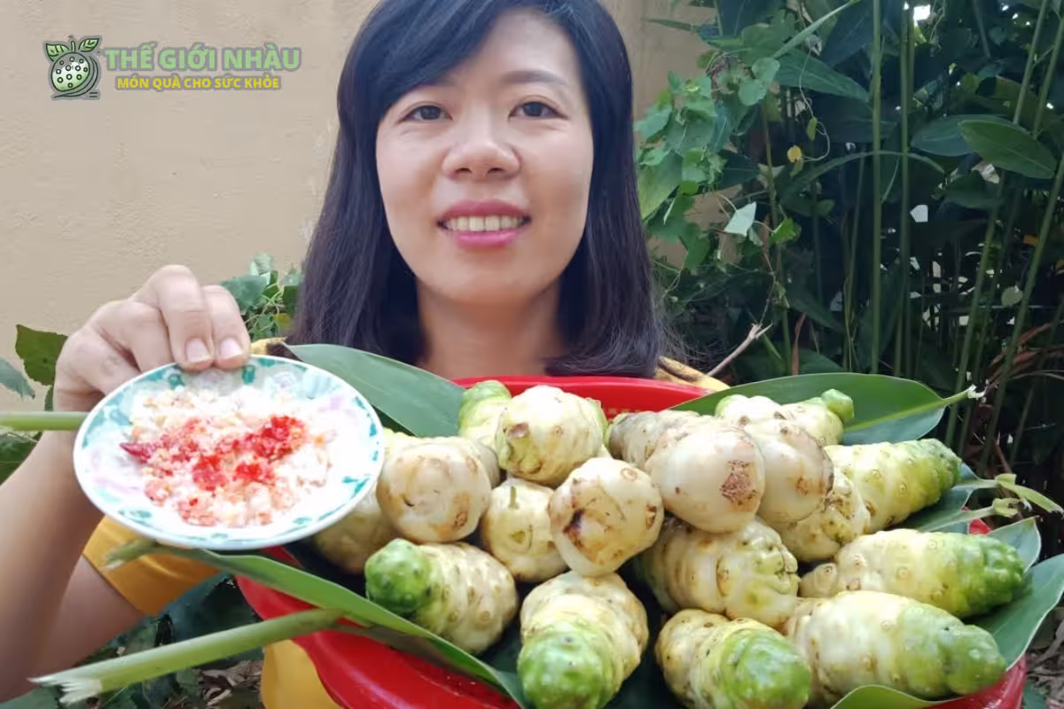Trái Nhàu Ăn Sống Được Không?